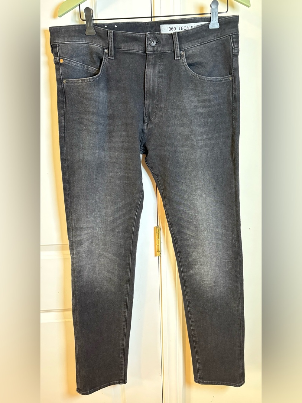 H&M Men's Slim Straight Faded Charcoal Jeans 36x32